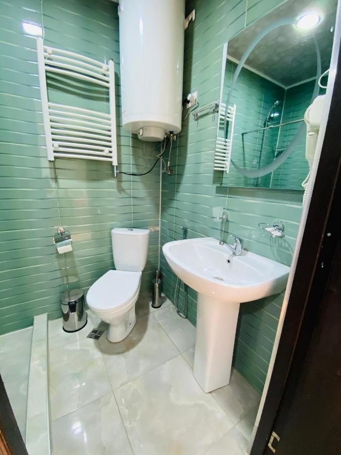 Guesthouse Alpenrose メスティア エクステリア 写真