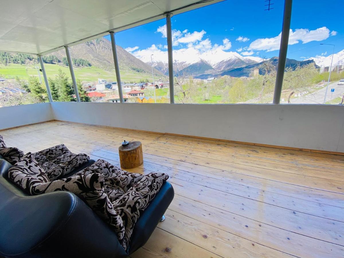 Guesthouse Alpenrose メスティア エクステリア 写真