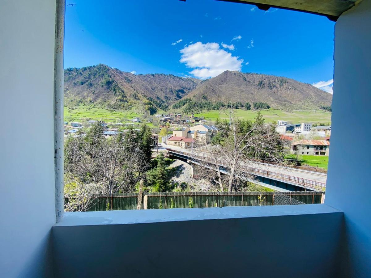 Guesthouse Alpenrose メスティア エクステリア 写真