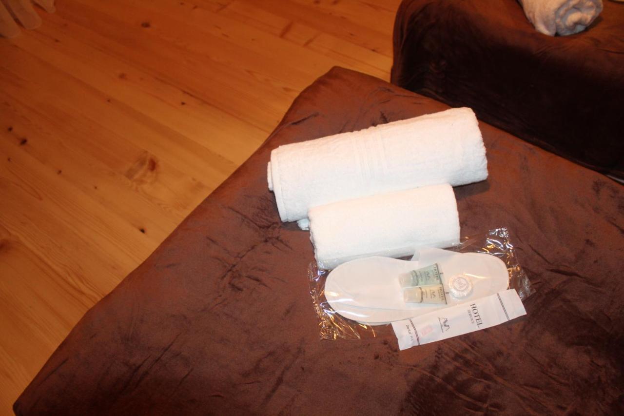 Guesthouse Alpenrose メスティア エクステリア 写真