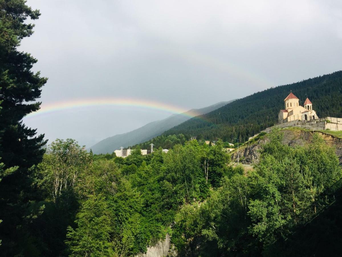 Guesthouse Alpenrose メスティア エクステリア 写真